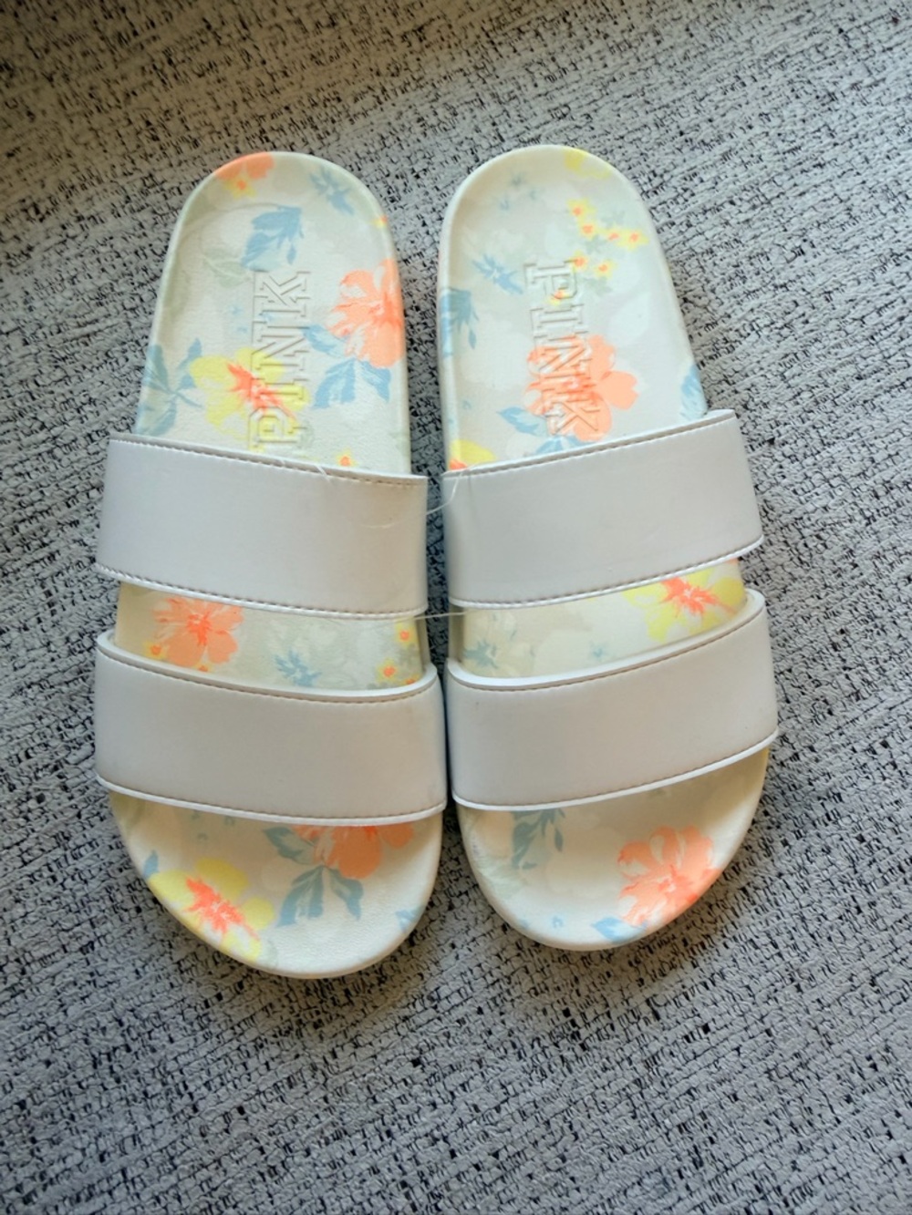 Victoria’s Secret PINK Floral Slide Sandals New! Size S White Summer Slides